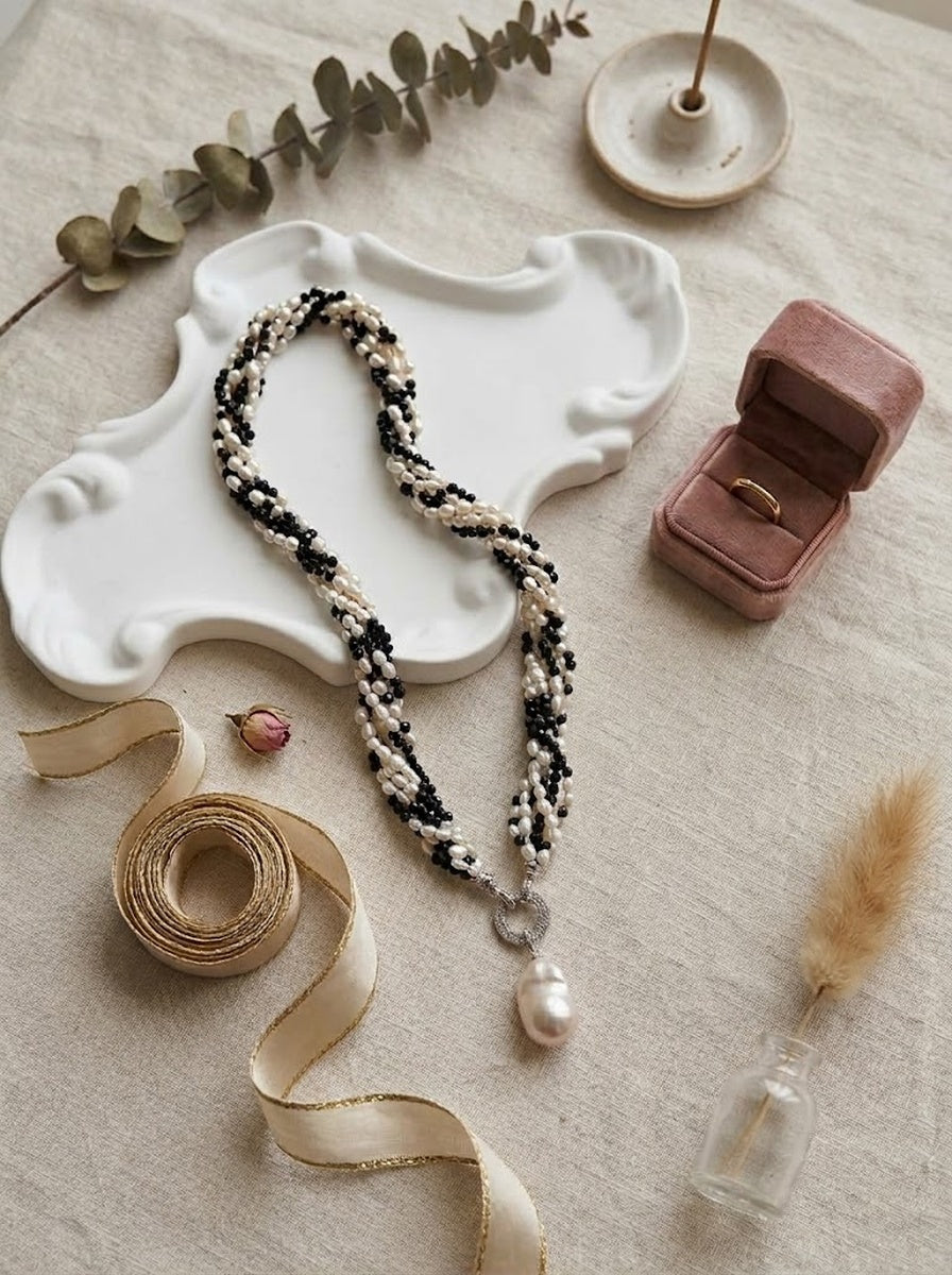 Midnight Baroque Choker – Handcrafted Natural Pearl & Black Spinel Statement Necklace