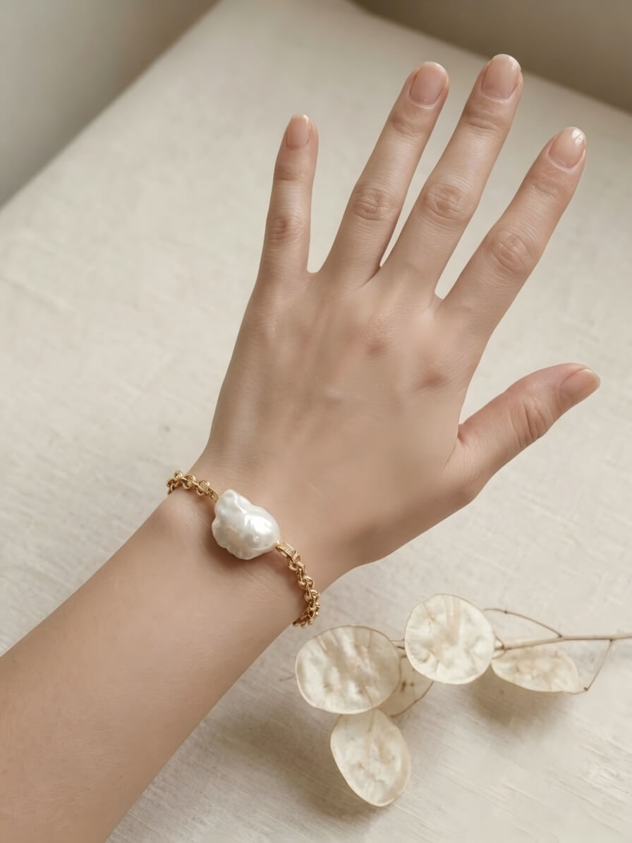 Anchored Lustre Handcrafted Statement Pearl Bracelet