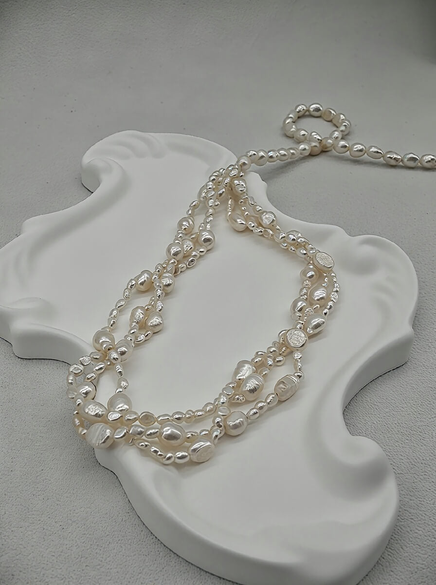 The Serpentine Tide Handcrafted Baroque Pearl Lariat Necklace