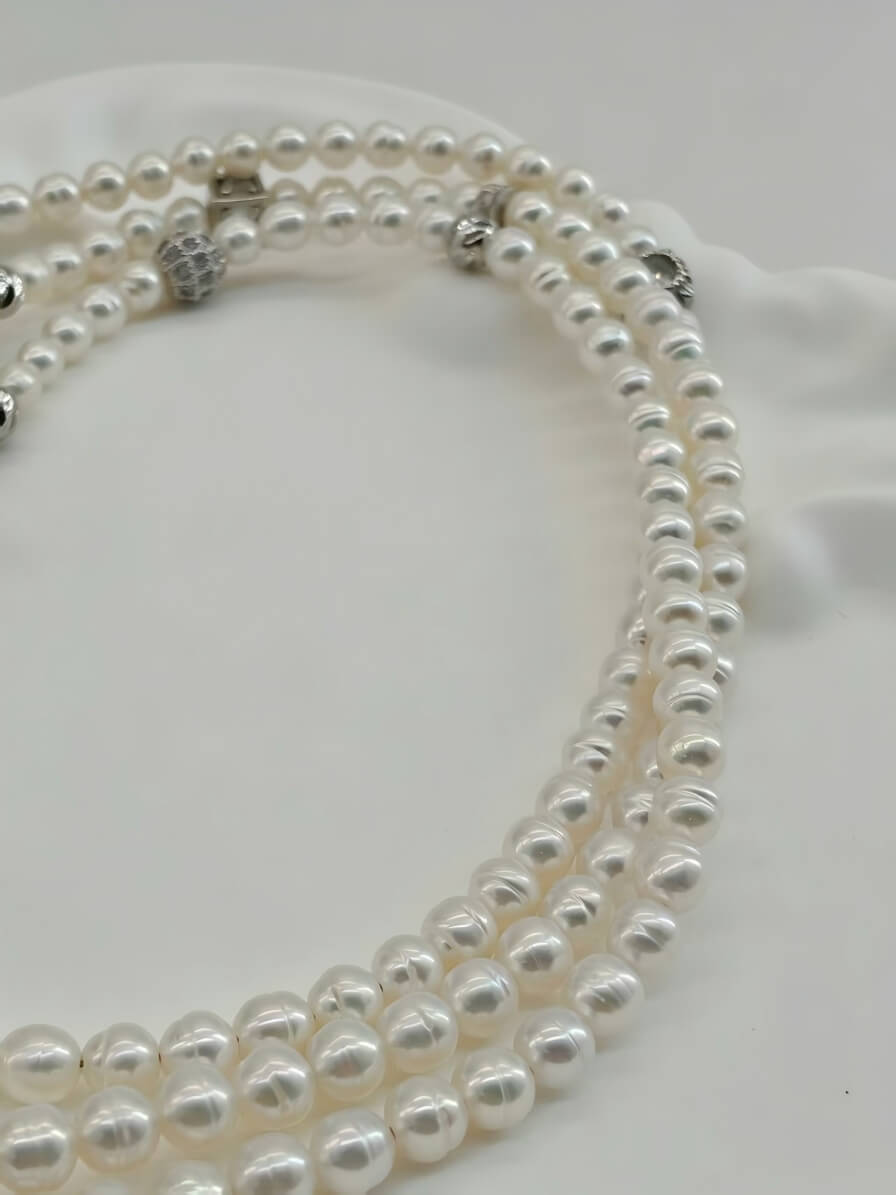 Handmade 4-in-1 Pearl Necklace - Transform Your Style