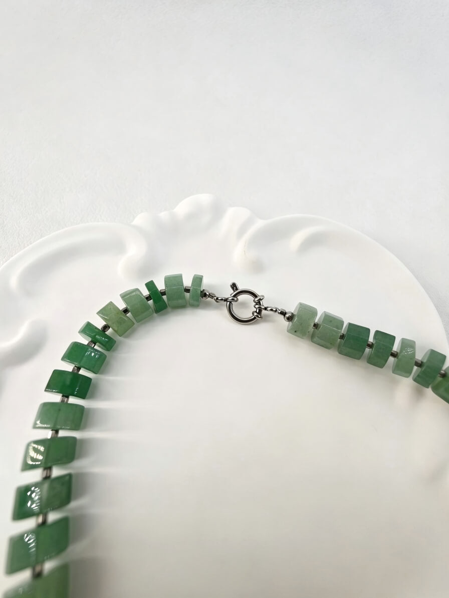 Eternal Meadow — Handmade Natural Green Strawberry Quartz & Luminous Freshwater Pearl Choker