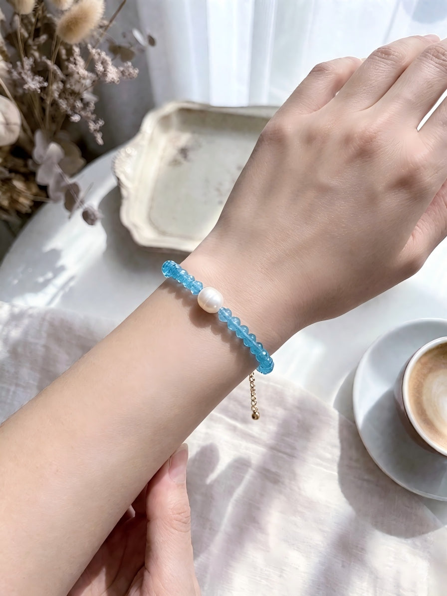 Ocean Tear | Handmade Blue Zircon & Natural Freshwater Pearl Bracelet