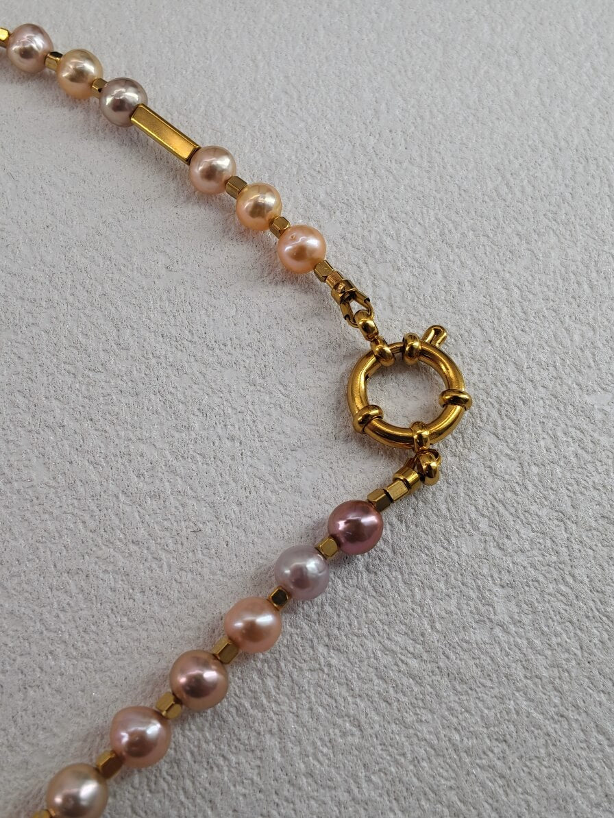 The Aurora Pastel Keshi Pearl Choker – Handmade Multi-Tone Pearl & Gold Column Necklace