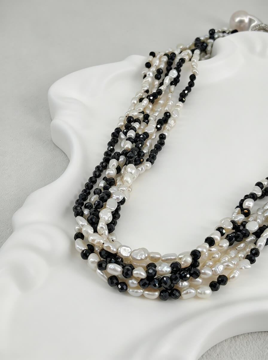 Midnight Baroque Choker – Handcrafted Natural Pearl & Black Spinel Statement Necklace